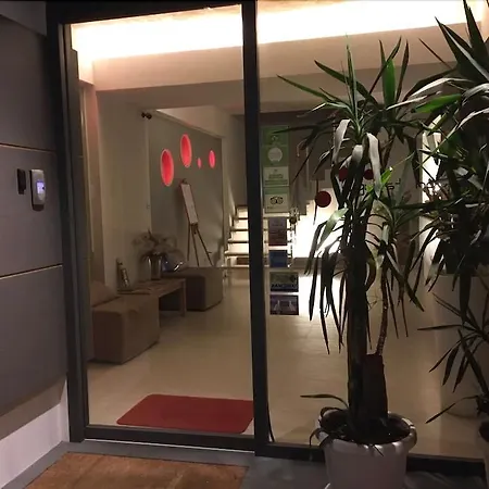 Guest House Residence Hotel 4*